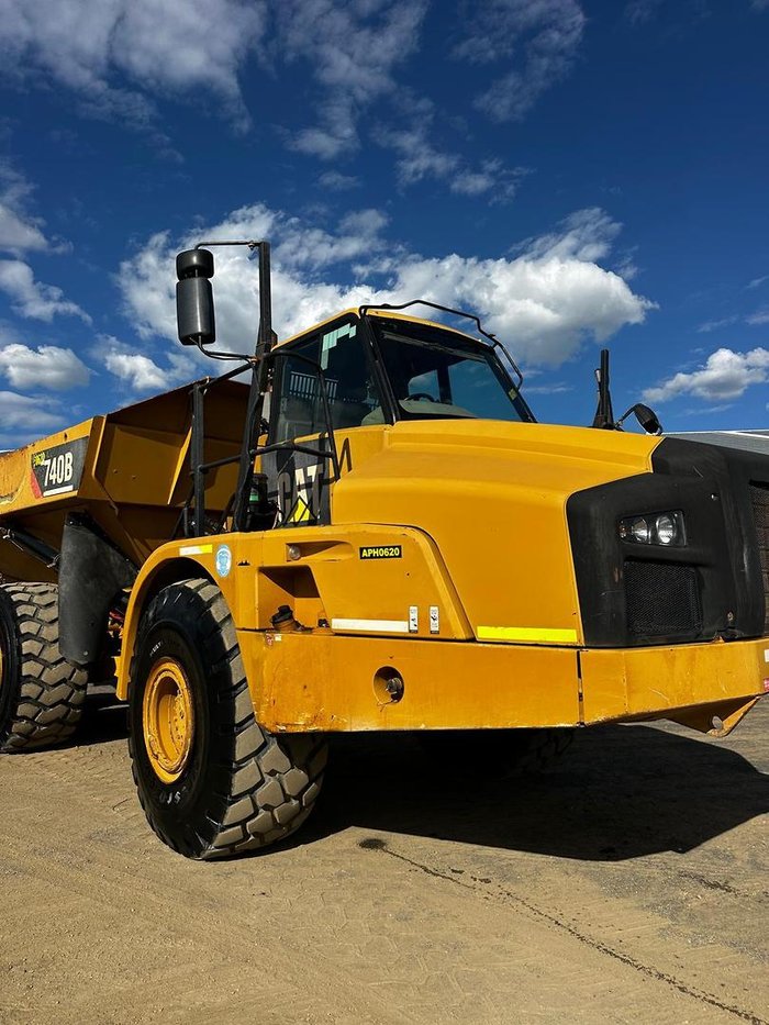 2012 Caterpillar 740B