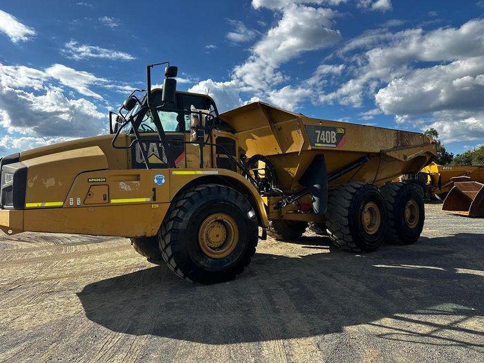 2012 Caterpillar 740B