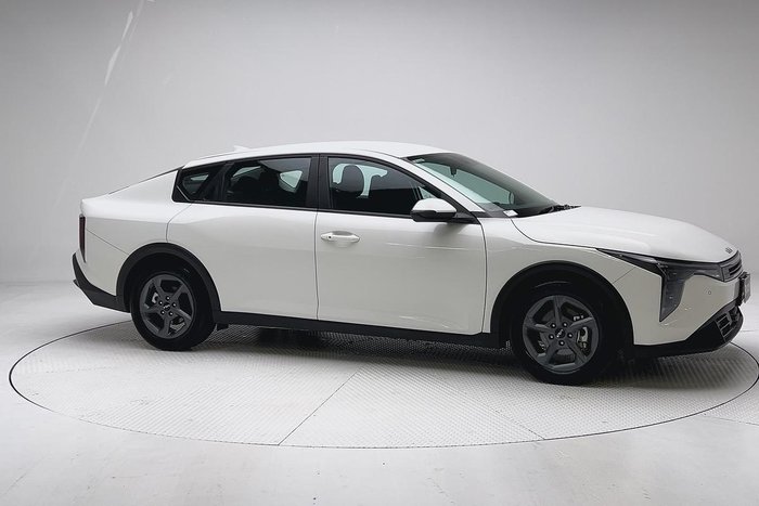 2025 Kia K4 S