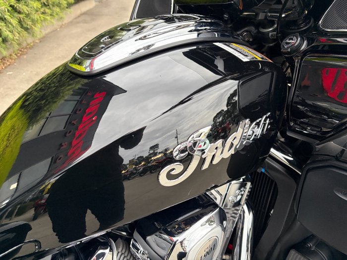 2023 Indian PURSUIT LIMITED PREMIUM BLACK METALLIC