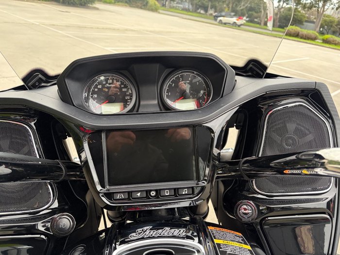 2023 Indian PURSUIT LIMITED PREMIUM BLACK METALLIC