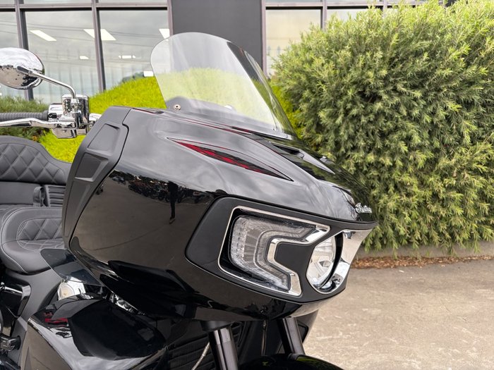 2023 Indian PURSUIT LIMITED PREMIUM BLACK METALLIC