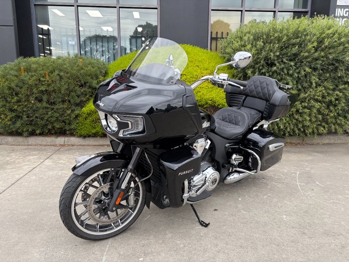 2023 Indian PURSUIT LIMITED PREMIUM BLACK METALLIC