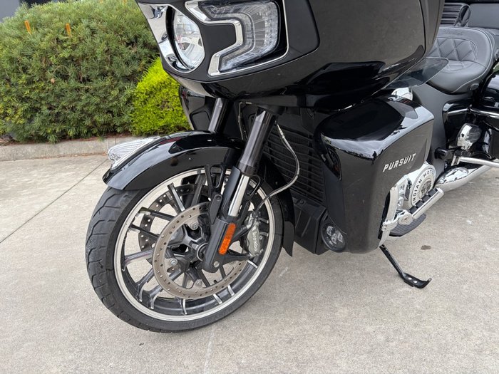 2023 Indian PURSUIT LIMITED PREMIUM BLACK METALLIC