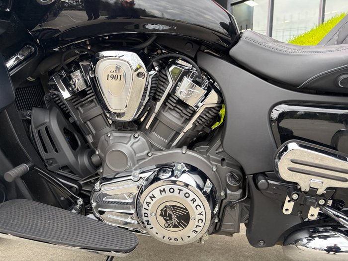 2023 Indian PURSUIT LIMITED PREMIUM BLACK METALLIC