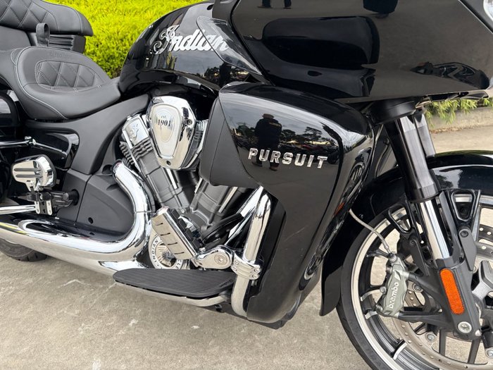 2023 Indian PURSUIT LIMITED PREMIUM BLACK METALLIC