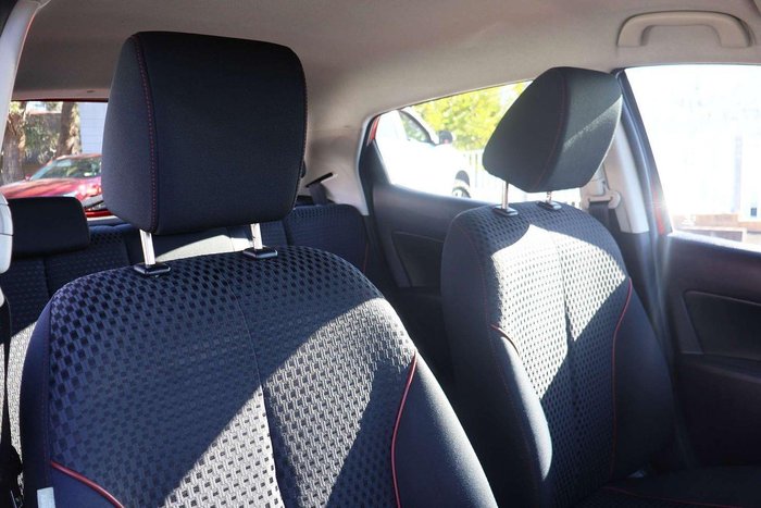 2013 Mazda 2 Maxx Sport