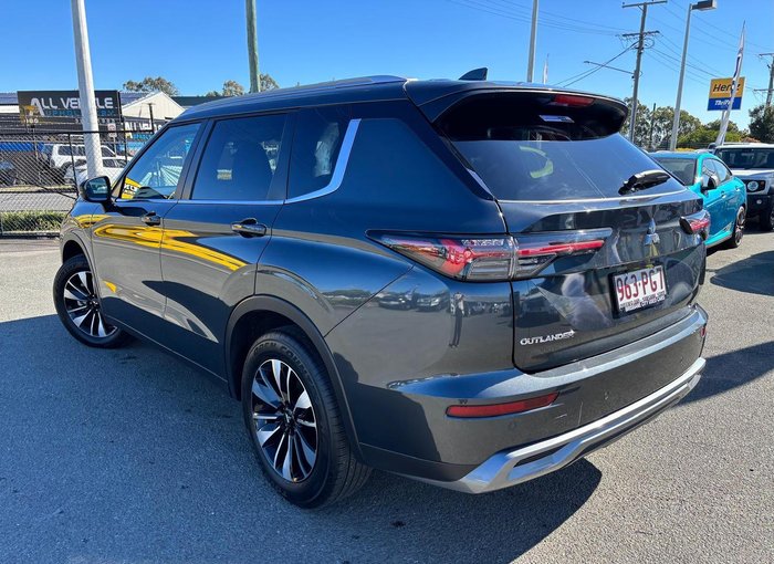 2025 Mitsubishi Outlander LS