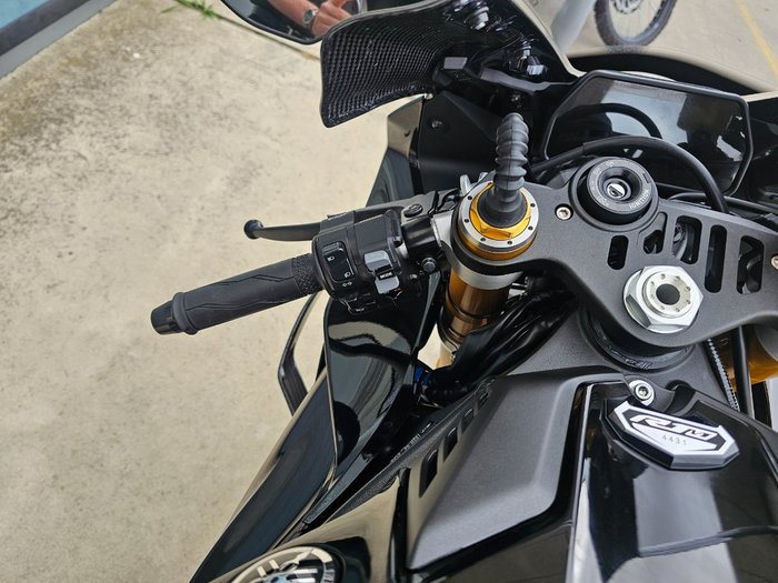 2026 Yamaha YZF-R1 M Black