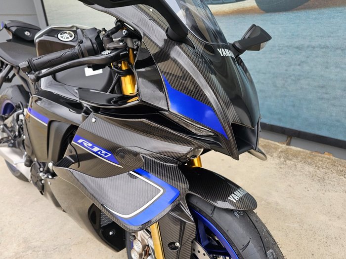 2026 Yamaha YZF-R1 M Black