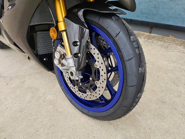 2026 Yamaha YZF-R1 M Black