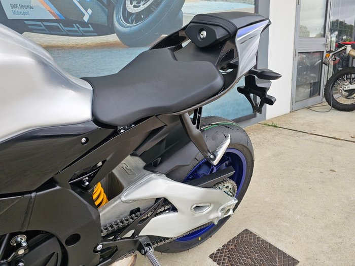 2026 Yamaha YZF-R1 M Black