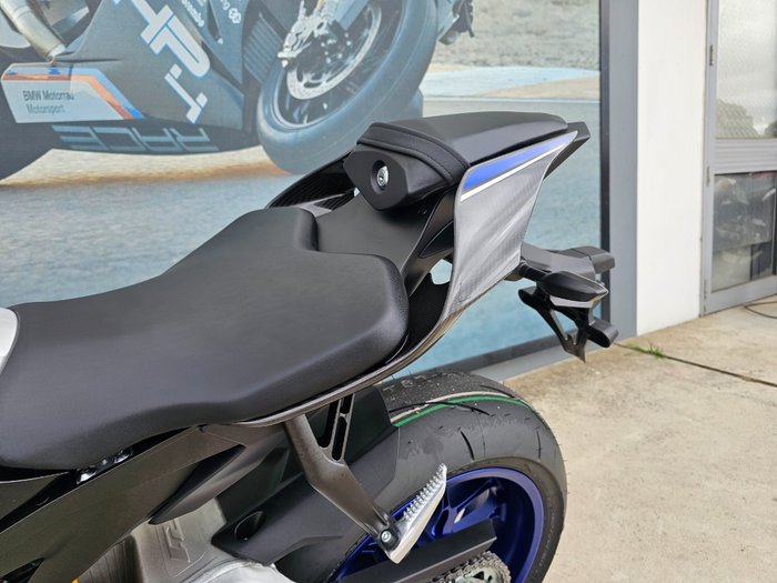 2026 Yamaha YZF-R1 M Black