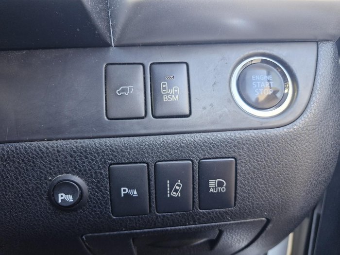 2015 Toyota Kluger Grande