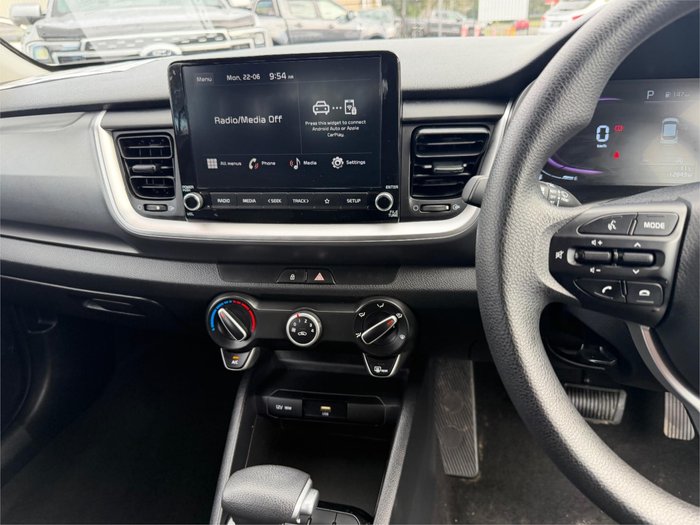 2024 KIA STONIC S