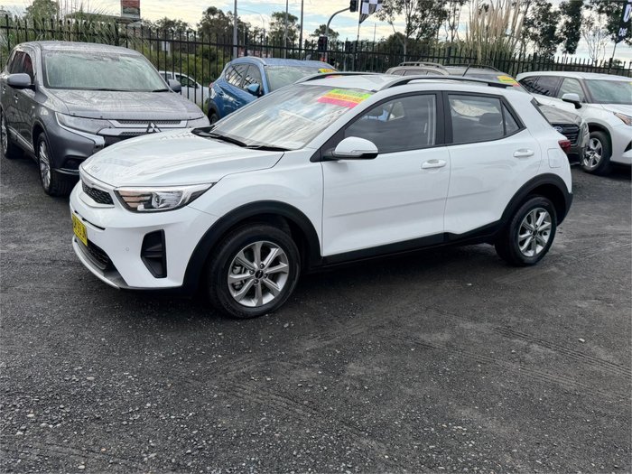2024 KIA STONIC S