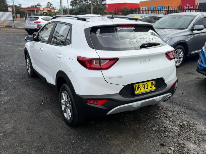 2024 KIA STONIC S