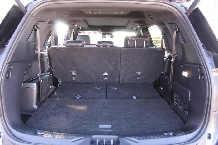 2022 Ford Everest Platinum