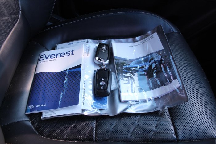 2022 Ford Everest Platinum