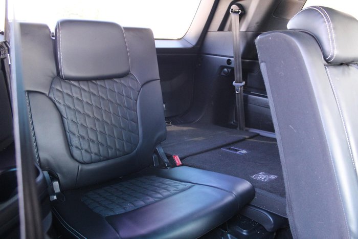 2022 Ford Everest Platinum