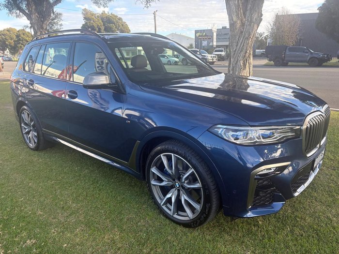 2022 BMW X7
