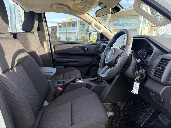2025 Mitsubishi Triton GLX