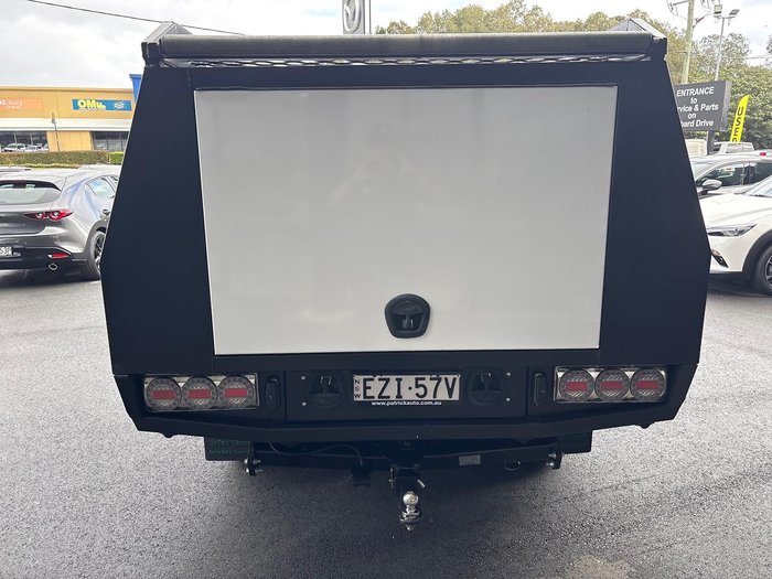 2023 Toyota Hilux SR