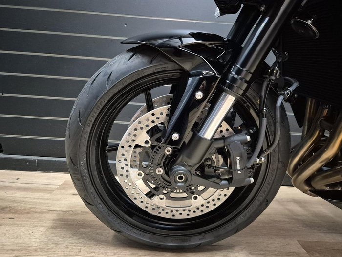 2026 Kawasaki 2026 KAWASAKI 1100CC ZR1100 Black