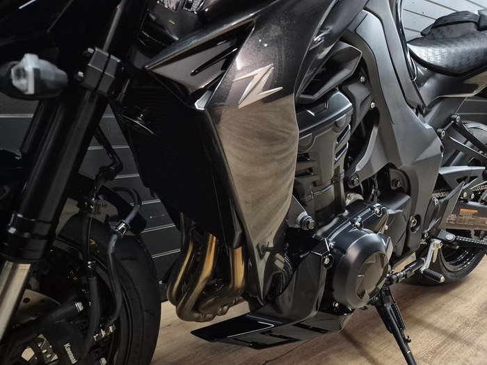 2026 Kawasaki 2026 KAWASAKI 1100CC ZR1100 Black