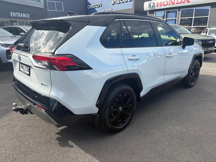 2024 Toyota RAV4 XSE