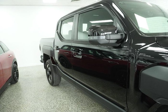 2025 Kia Tasman SX+