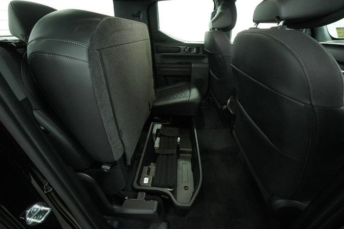 2025 Kia Tasman SX+