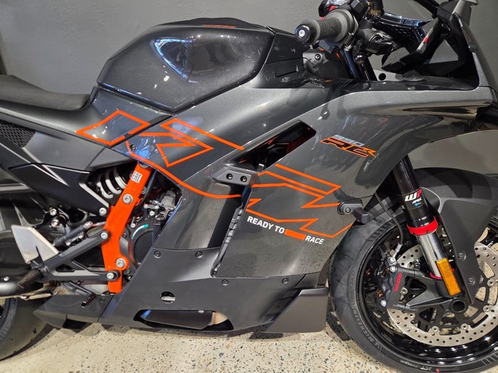 2026 Ktm 2026 Ktm 990cc 990 RC R BLACK