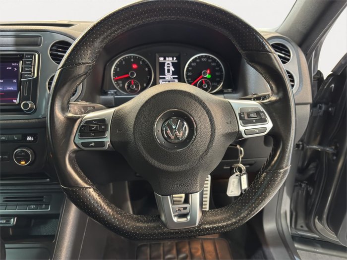 2015 Volkswagen Tiguan 155TSI R-Line