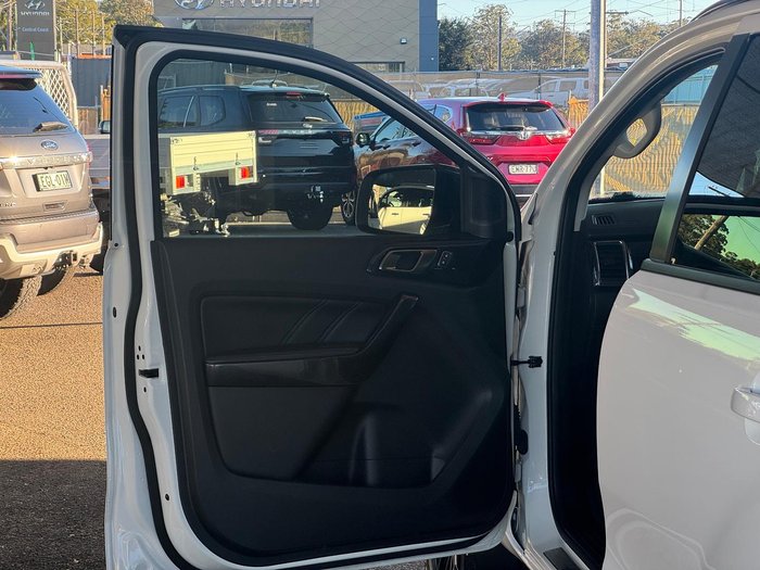 2020 Ford Everest Sport