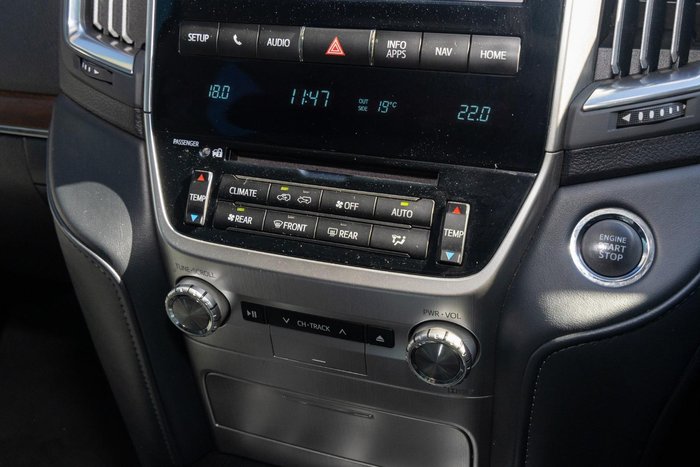 2018 Toyota Landcruiser VX