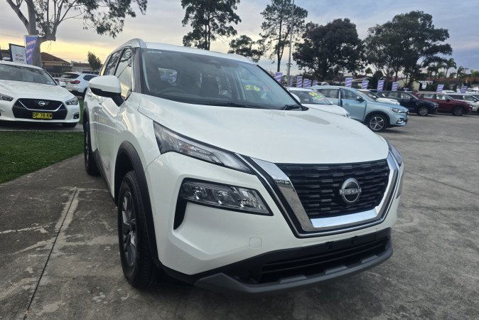 2024 NISSAN X-TRAIL