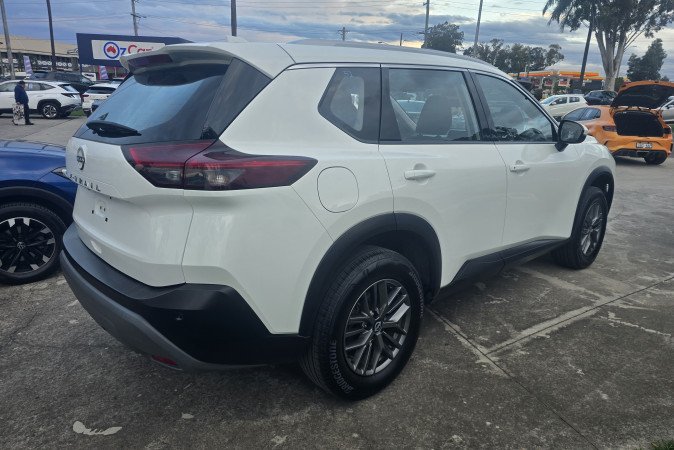 2024 NISSAN X-TRAIL
