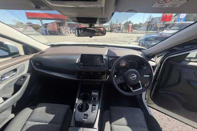 2024 NISSAN X-TRAIL ST (2WD)