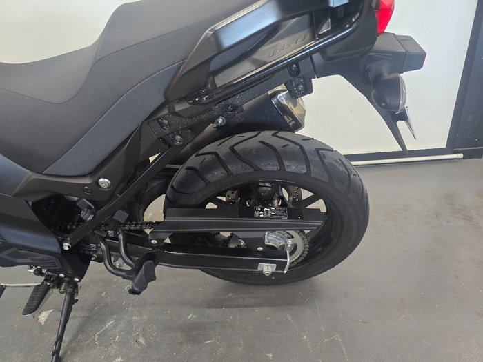 2020 Suzuki V-STROM 650 (DL650A) Red