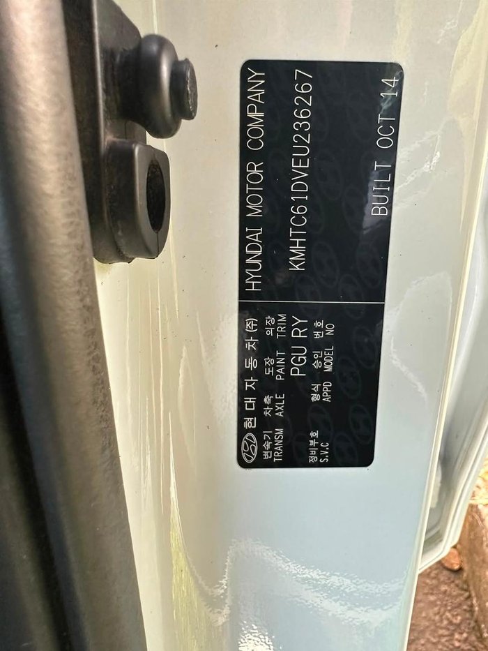 2014 Hyundai Veloster +