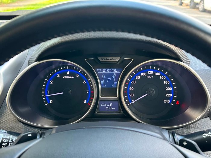 2014 Hyundai Veloster +