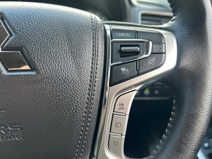 2022 Mitsubishi Pajero Sport GLS