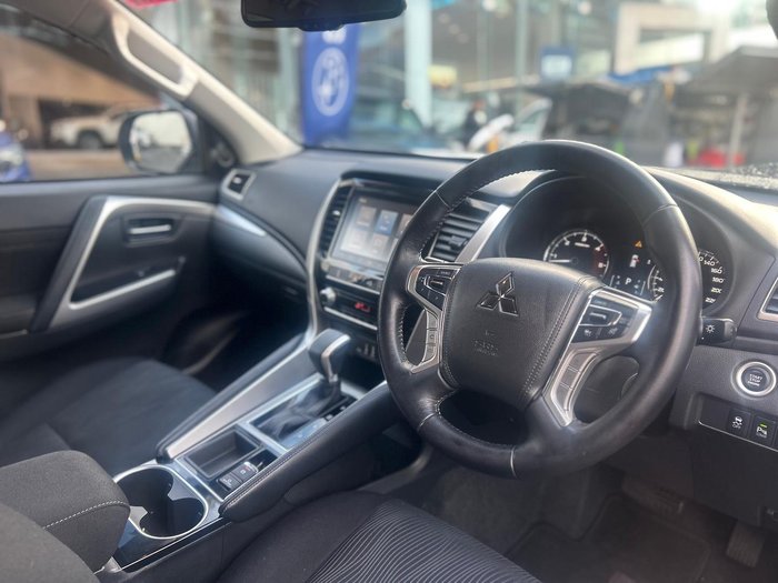 2022 Mitsubishi Pajero Sport GLS
