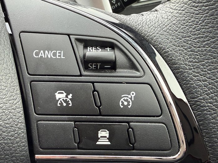 2023 Mitsubishi Eclipse Cross PHEV XLS
