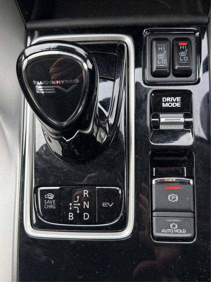 2023 Mitsubishi Eclipse Cross PHEV XLS