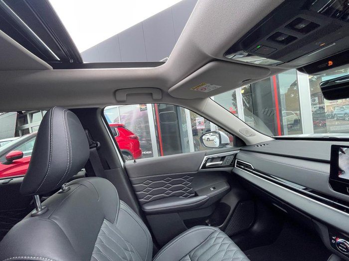 2025 Mitsubishi Outlander Exceed