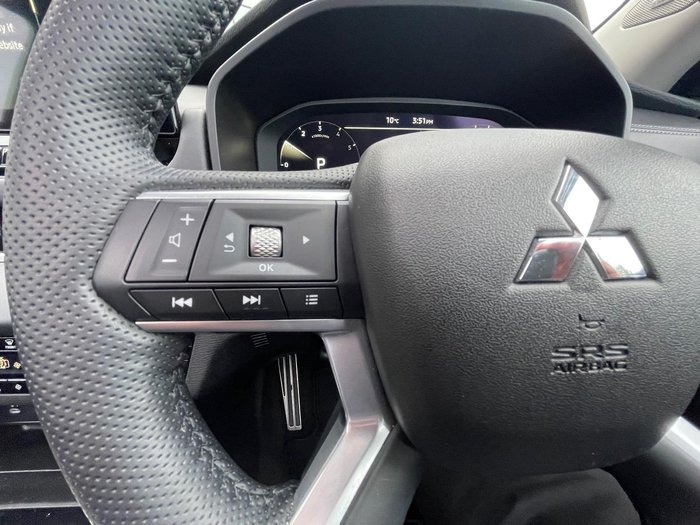 2025 Mitsubishi Outlander Exceed