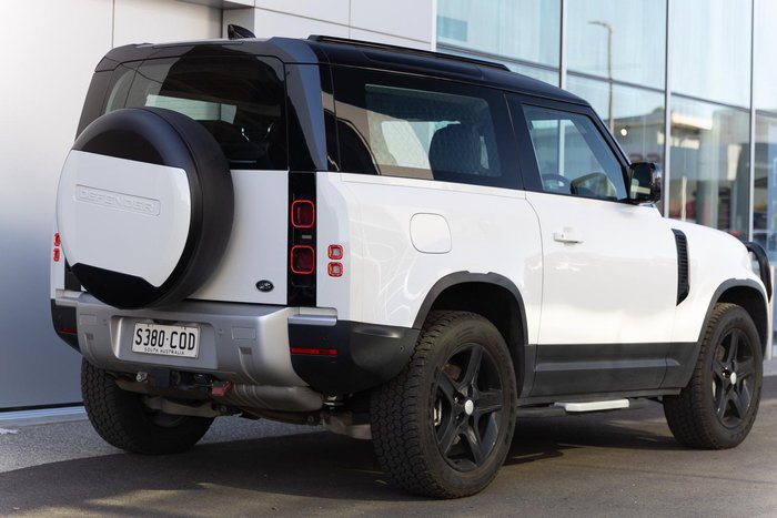 2021 Land Rover Defender 90 D300 SE