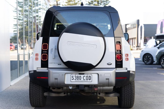 2021 Land Rover Defender 90 D300 SE